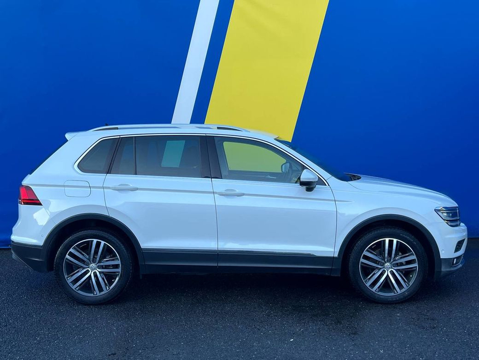 2018 Volkswagen Tiguan HIGHLINE 2.0 TDI 4MOTION // LEATHER HEATED SEATS // DIGITAL CLUSTER //360 SURROUND PARKING CAMERAS €26,900