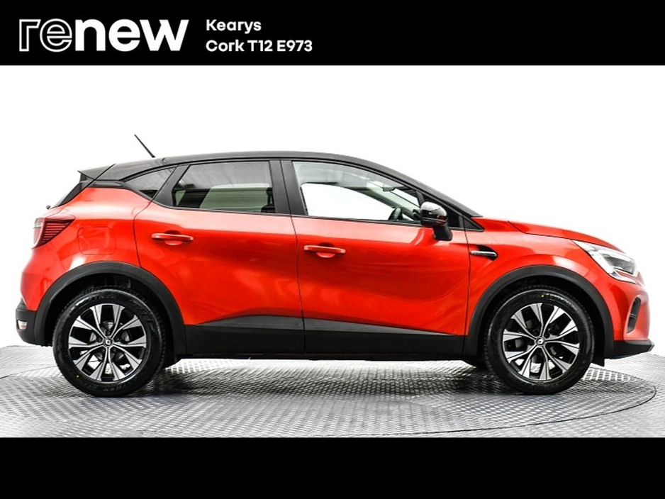 2022 Renault Captur - image 14
