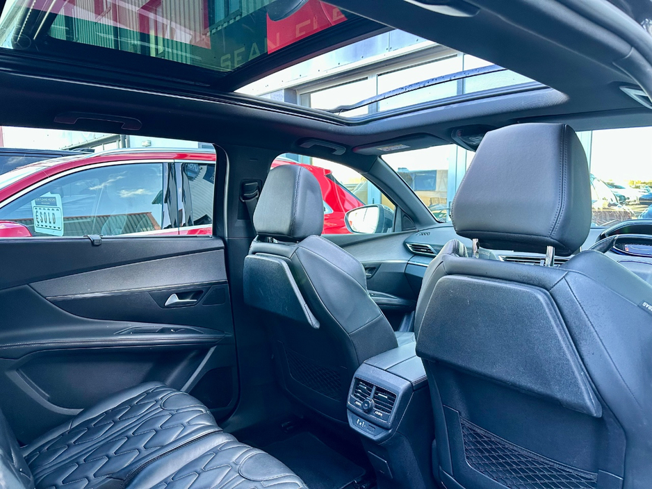 2019 Peugeot 5008 - image 9