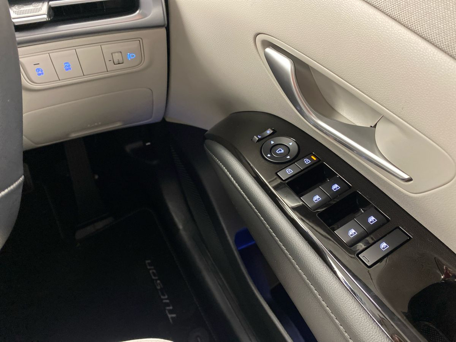 2025 Hyundai Tucson - image 19