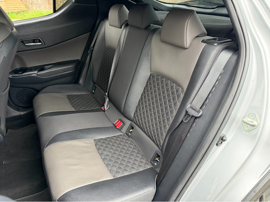 2023 Toyota C-HR HYBRID SOL..RAER CAMERA WITH PARK ASSIST €21,900