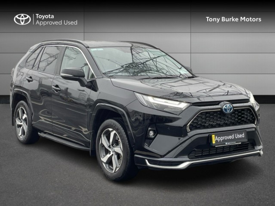 2025 Toyota Rav4 - PHEV - Plug InHybrid - Save EUR 3,000 - Free Services Offer Included - SOL Model + Sidesteps // Remote Central Locking // Front Electric Windows // Rear Electric Windows // Electric Mirrors // Heate €52,345