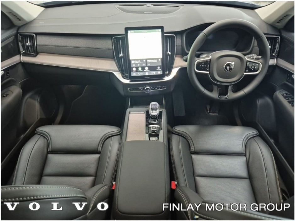 2026 Volvo XC90 - image 2