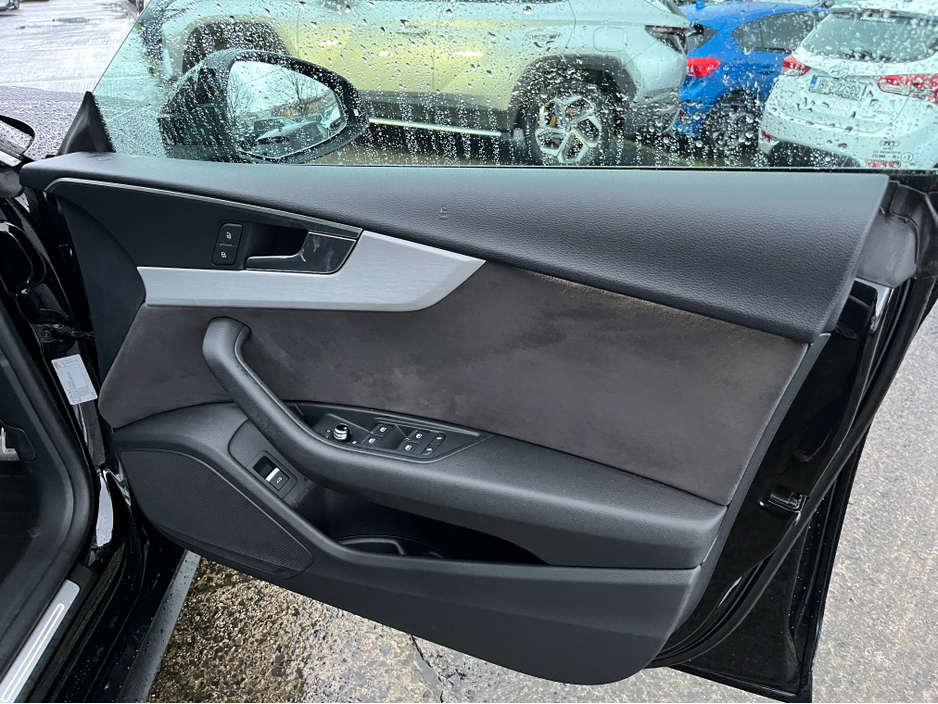 2019 Audi A5 S-LINE SPORTBACK 40 TFSI 190BHP //PANORAMIC GLASS ROOF//SAT NAV//CARPLAY//HEATED SEATS// €27,950