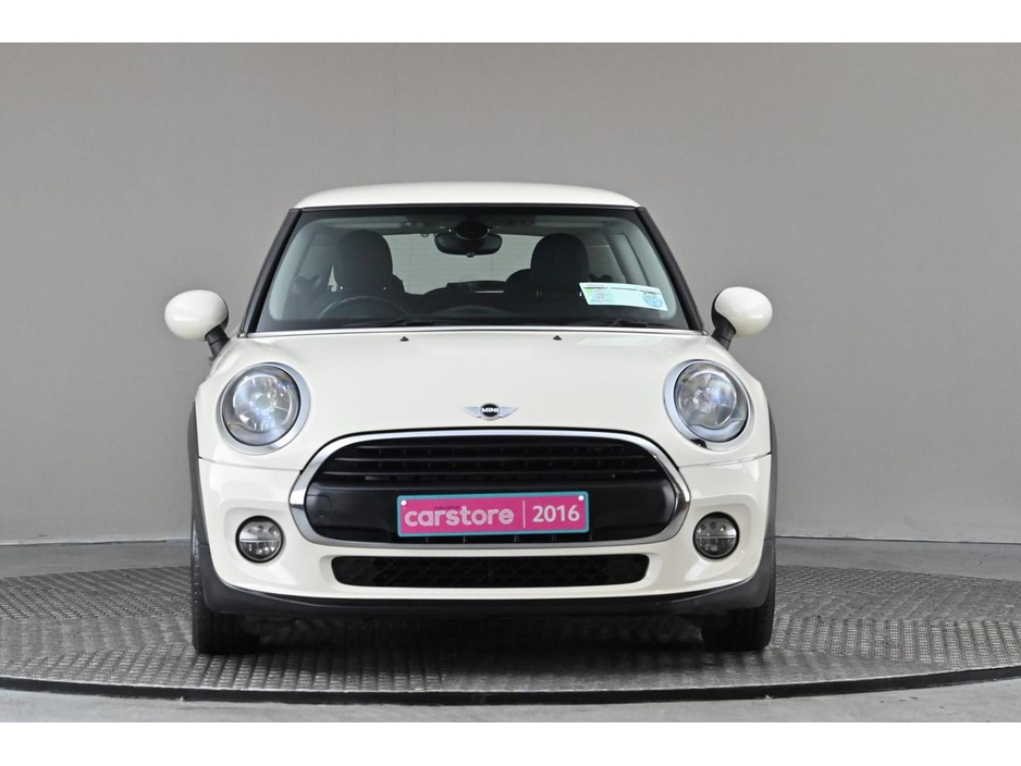 2016 MINI Hatch - image 2