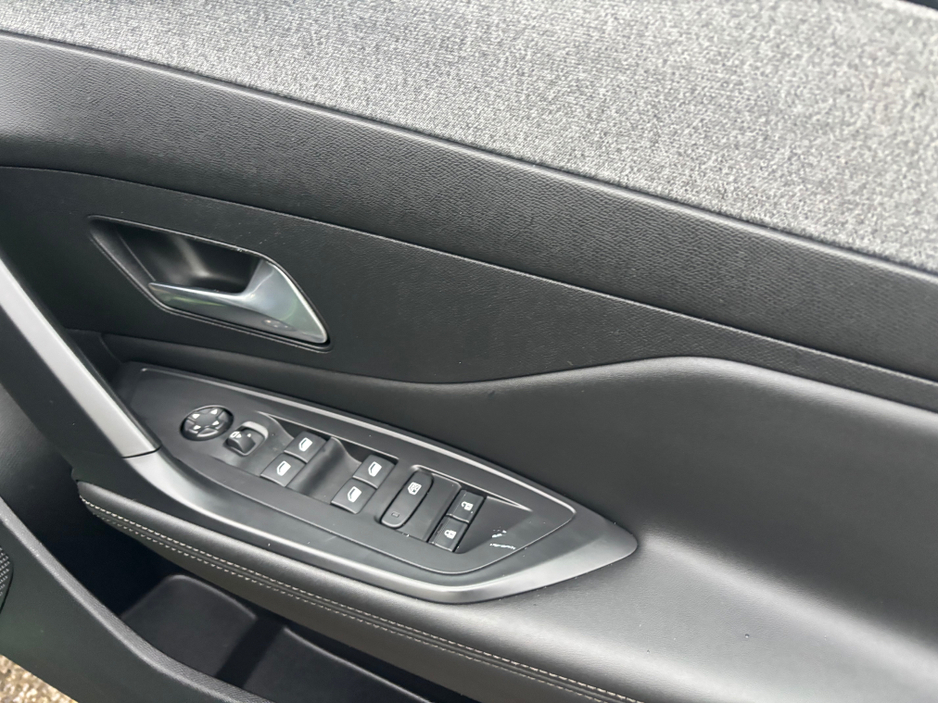 2022 Peugeot 308 ACTIVE PACK 1.5 HDI AUTO 1 130 4 €19,499