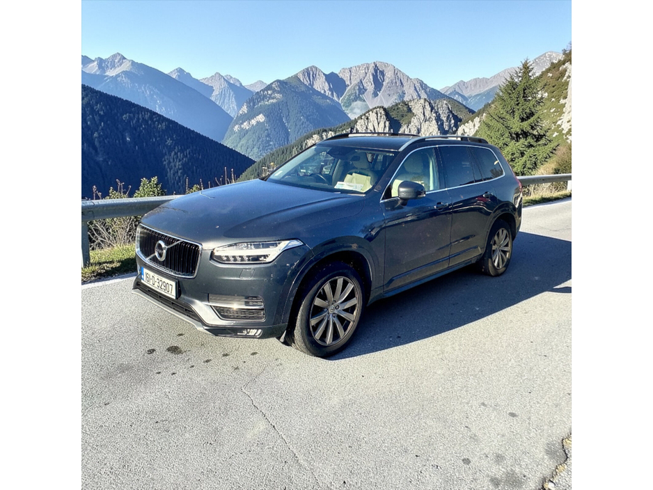2016 Volvo XC90 - image 4