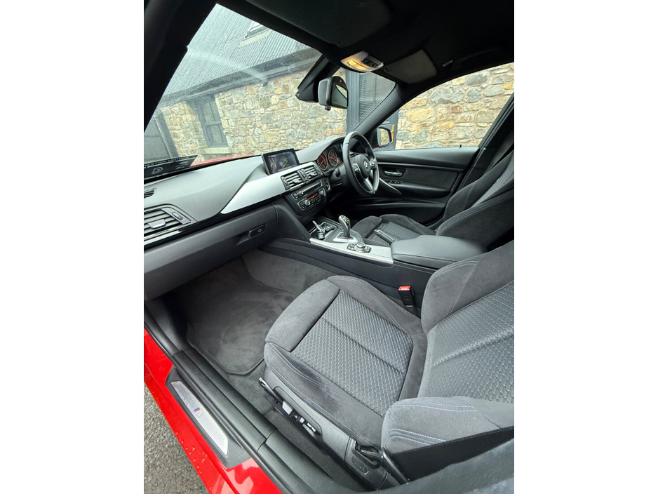 2014 BMW 3 Series  €19,995