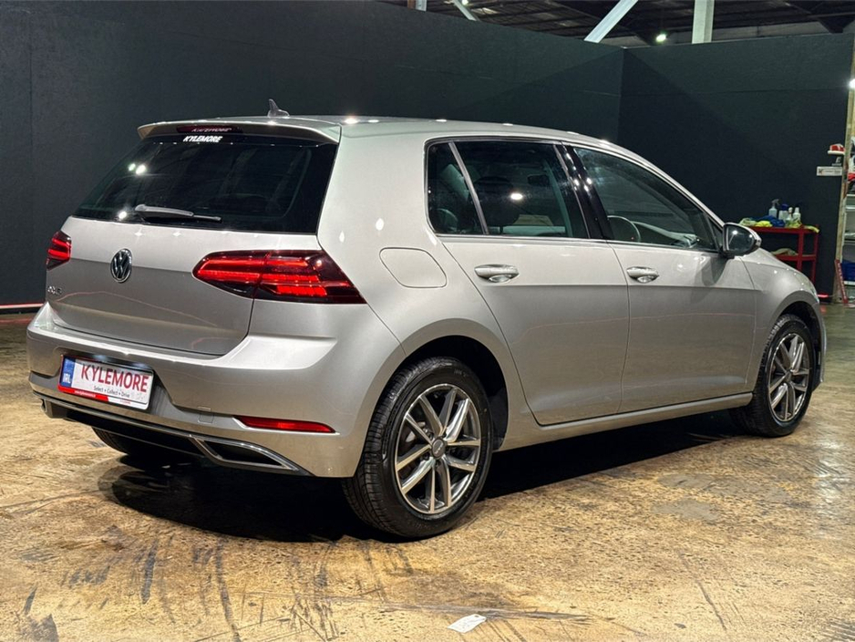 2019 Volkswagen Golf TSI HIGH LINE - FACTORY ALLOYS - CRUISE CONTROL - REVERSE CAMERA €20,950