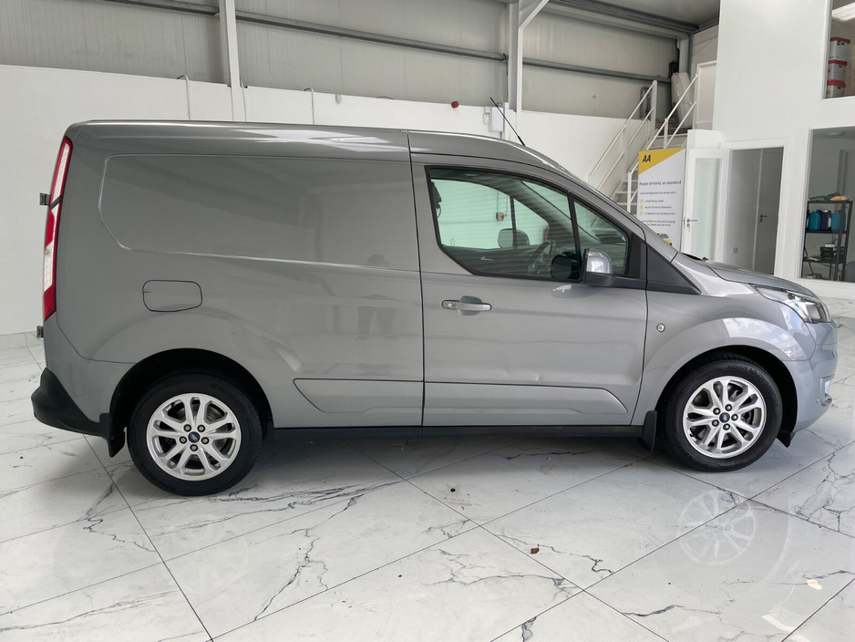 2023 Ford Transit Connect - image 2