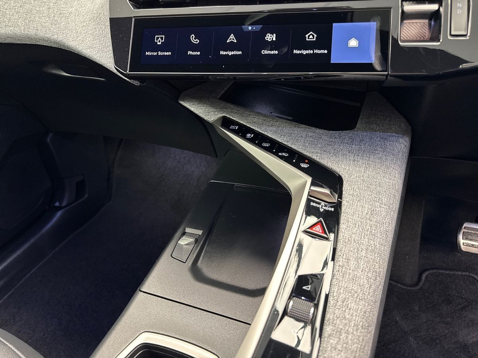 2024 Peugeot 3008 - image 16