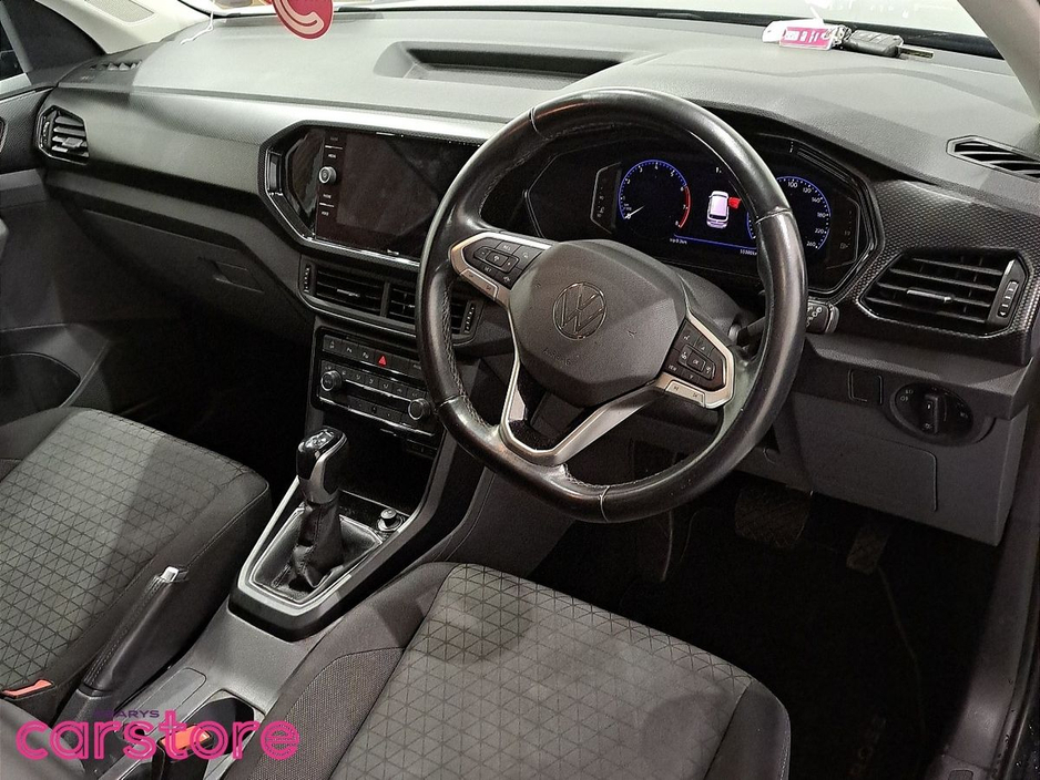2021 Volkswagen T-Cross - image 15