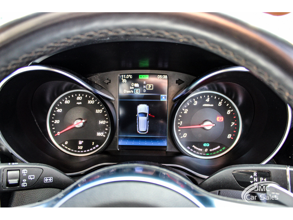 2022 Mercedes-Benz GLC Class - image 17