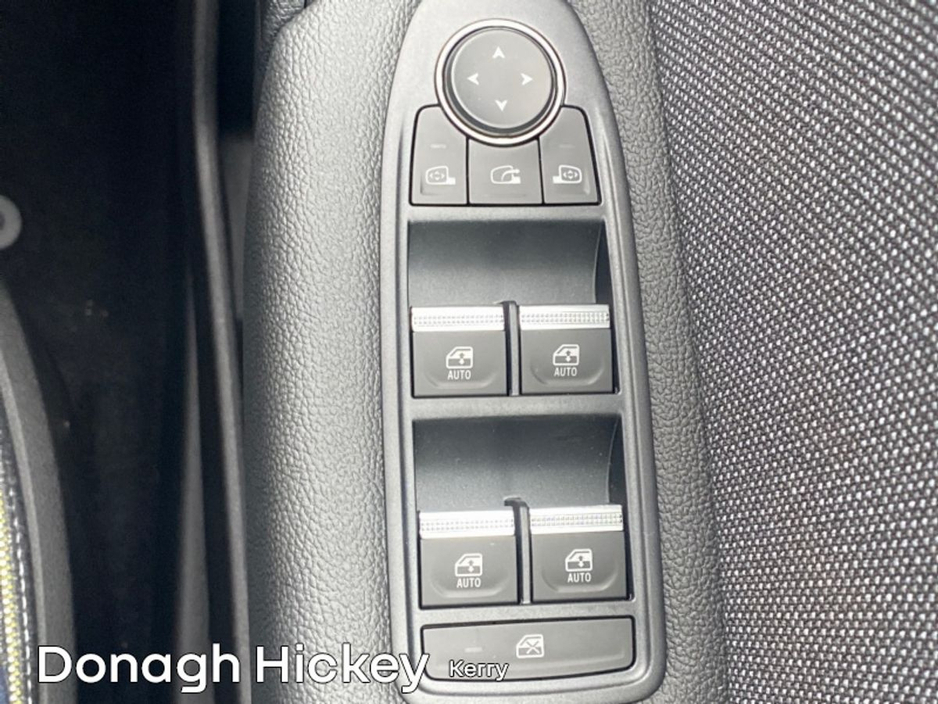 2026 Renault Captur - image 19