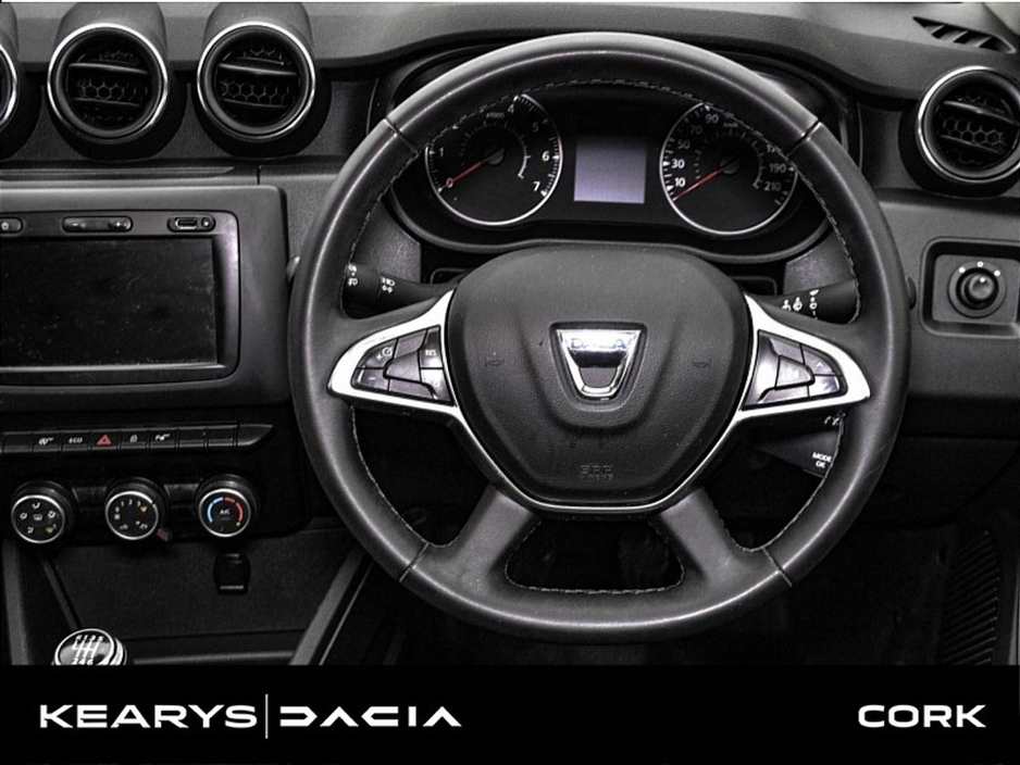 2020 Dacia Duster - image 22