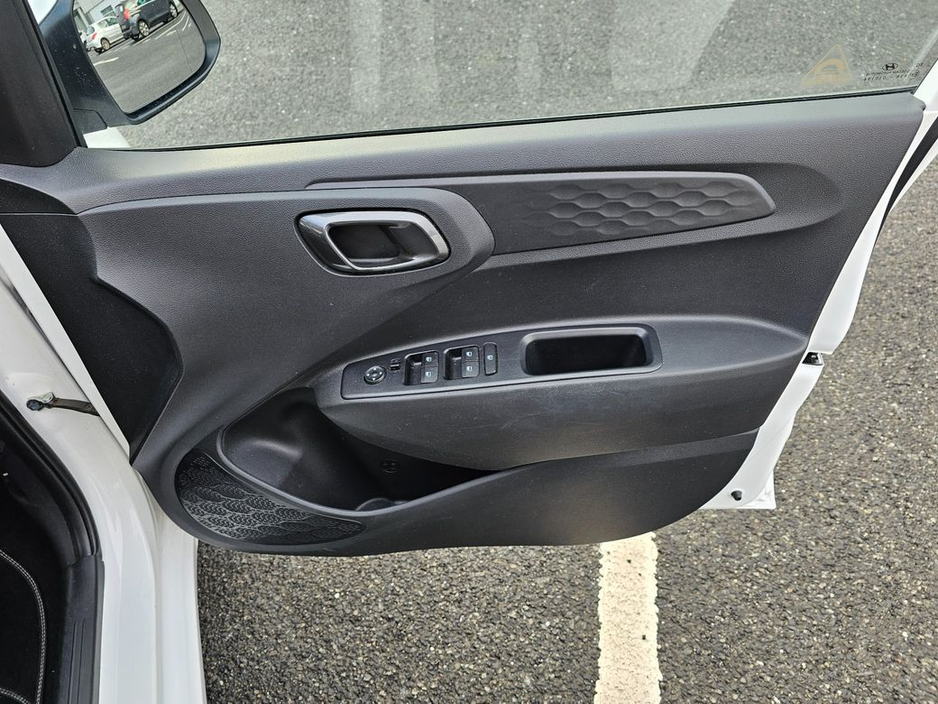 2021 Hyundai i10 1.0 PETROL Deluxe Plus MODEL LOW MILEAGE, FINANCE, NEW NCT, WARRANTY, 5 STAR REVIEWS €13,995