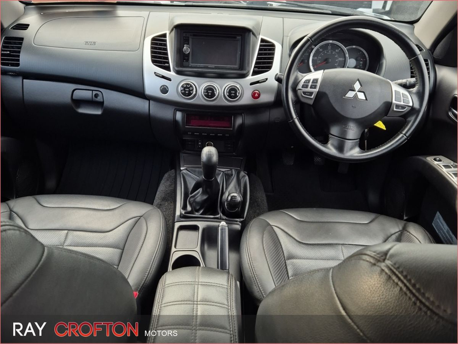 2015 Mitsubishi L200 L200 DID BARBARIAN LB D/C 4WD