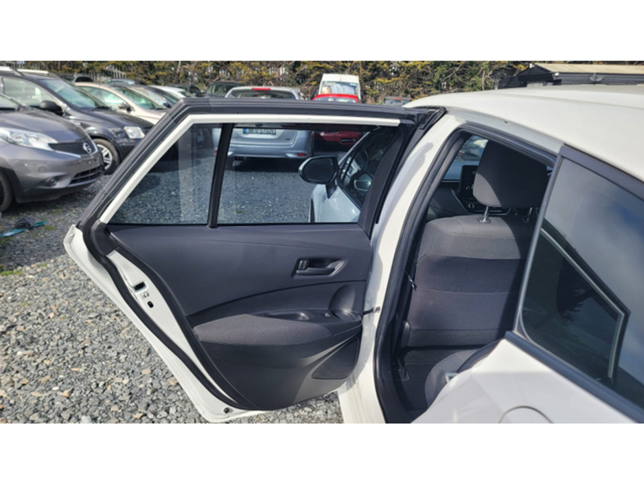 2022 Toyota Corolla - image 6