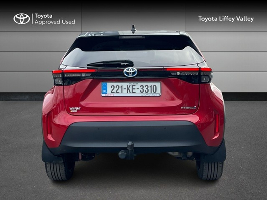 2022 Toyota Yaris Cross - image 4