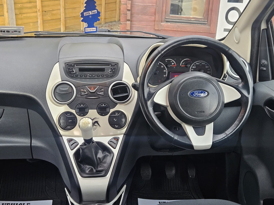 2012 Ford Ka - image 22