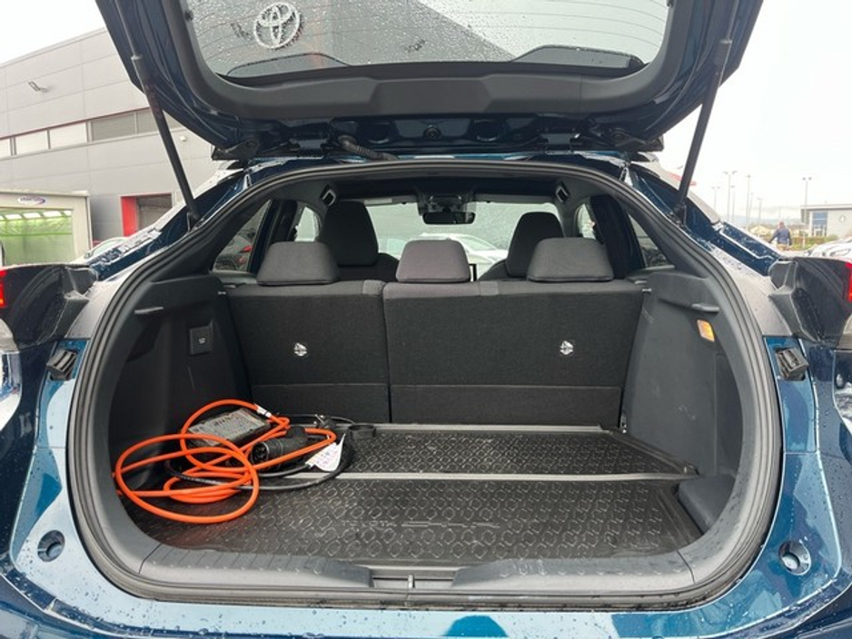 2025 Toyota C-HR C-HR PHEV SPORT+ €42,950