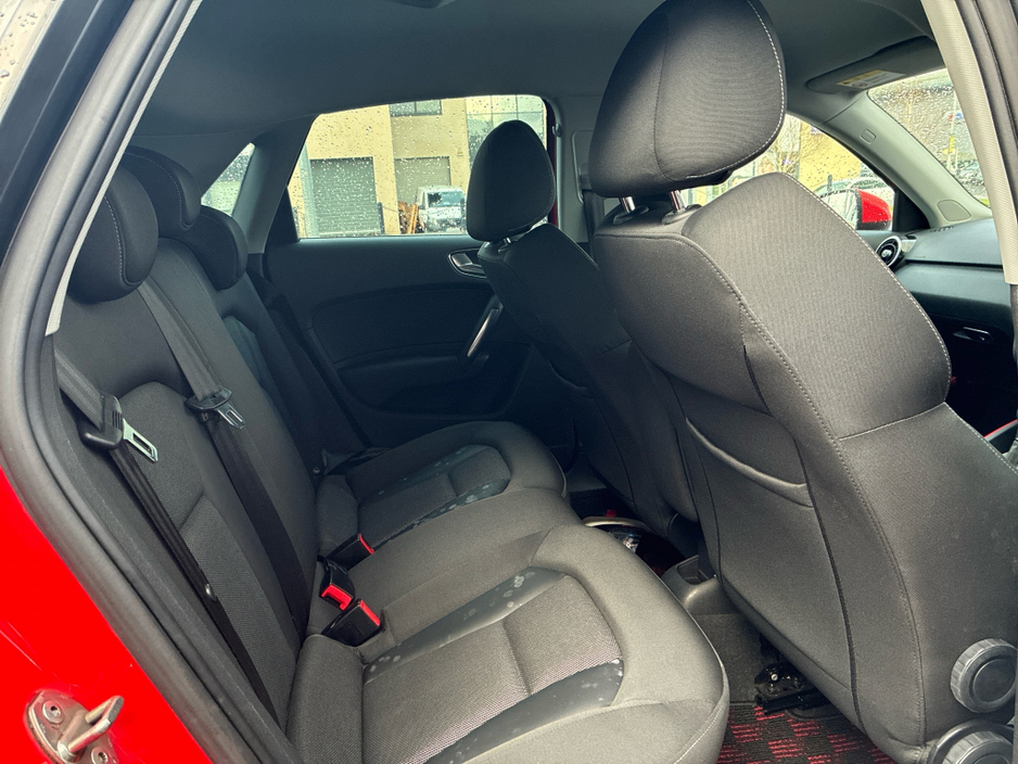 2014 Audi A1 - image 10