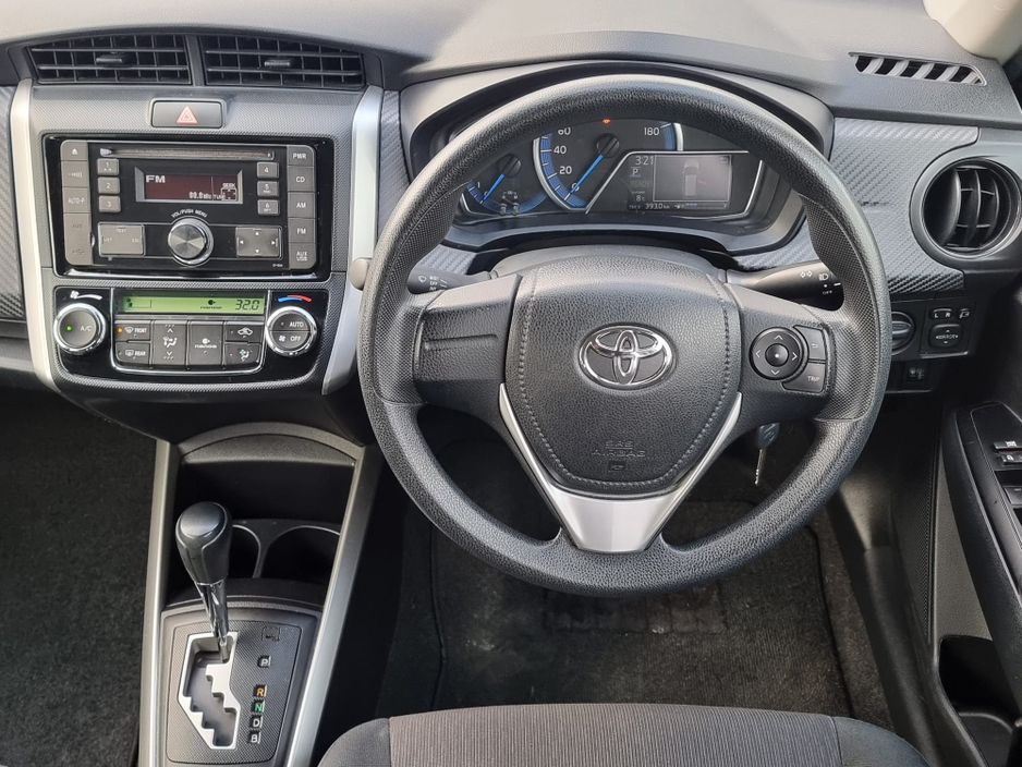 2015 Toyota Corolla 2015 TOYOTA COROLLA FIELDER HYBRID AUTO €8,990 €8,990