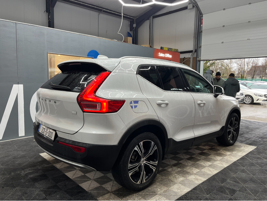 2022 Volvo XC40 €35950! 2022 VOLVO XC40 T5 RECHARGE PLUG-IN HYBRID 1.5 AUTOMATIC / CRUISE CONTROL / ELECTRIC MEMORY & HEATED SEATS / REAR HEATED SEATS / 360° PARKING CAMERA / APPLE CARPLAY / PANORAMIC SUNROOF €35,950