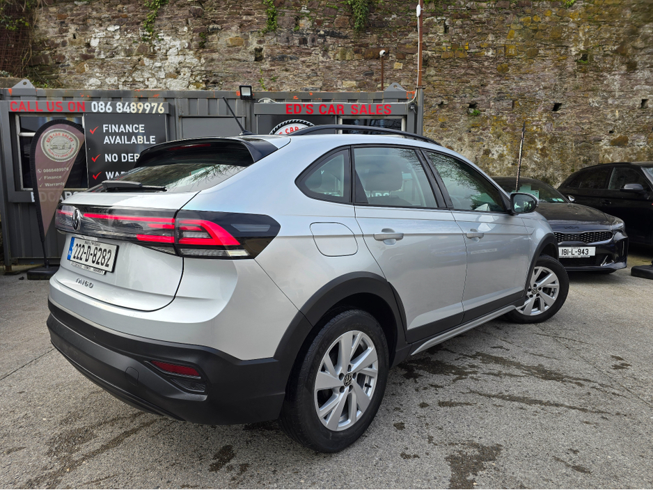 2022 Volkswagen Taigo - image 10