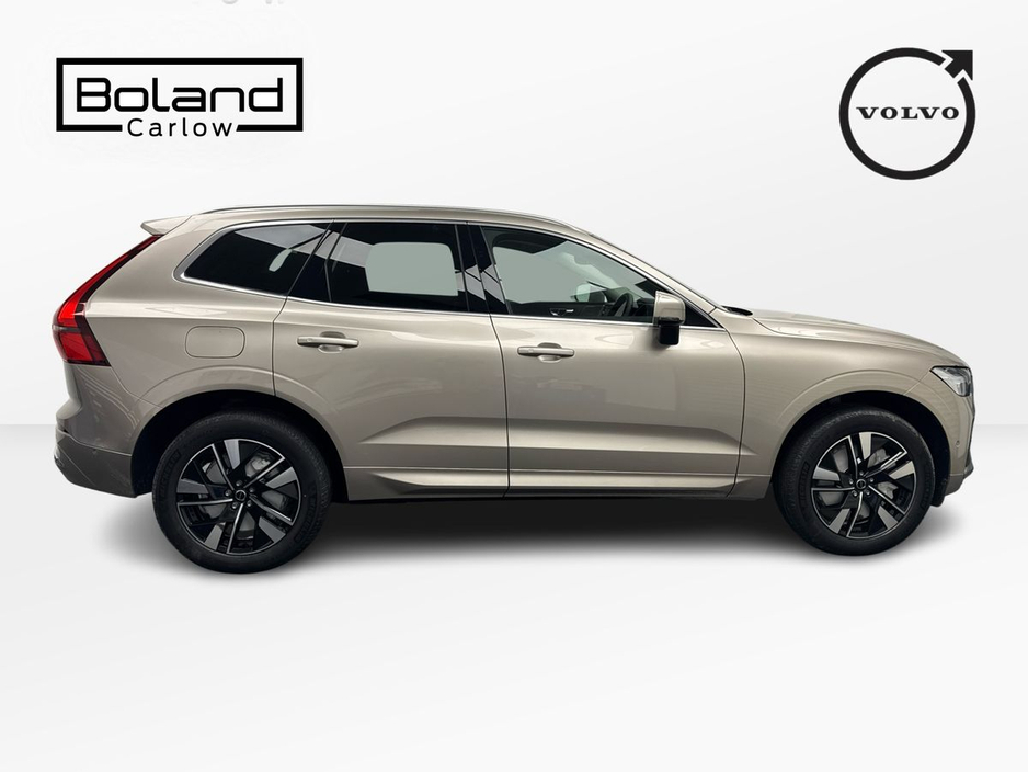 2026 Volvo XC60 - image 4