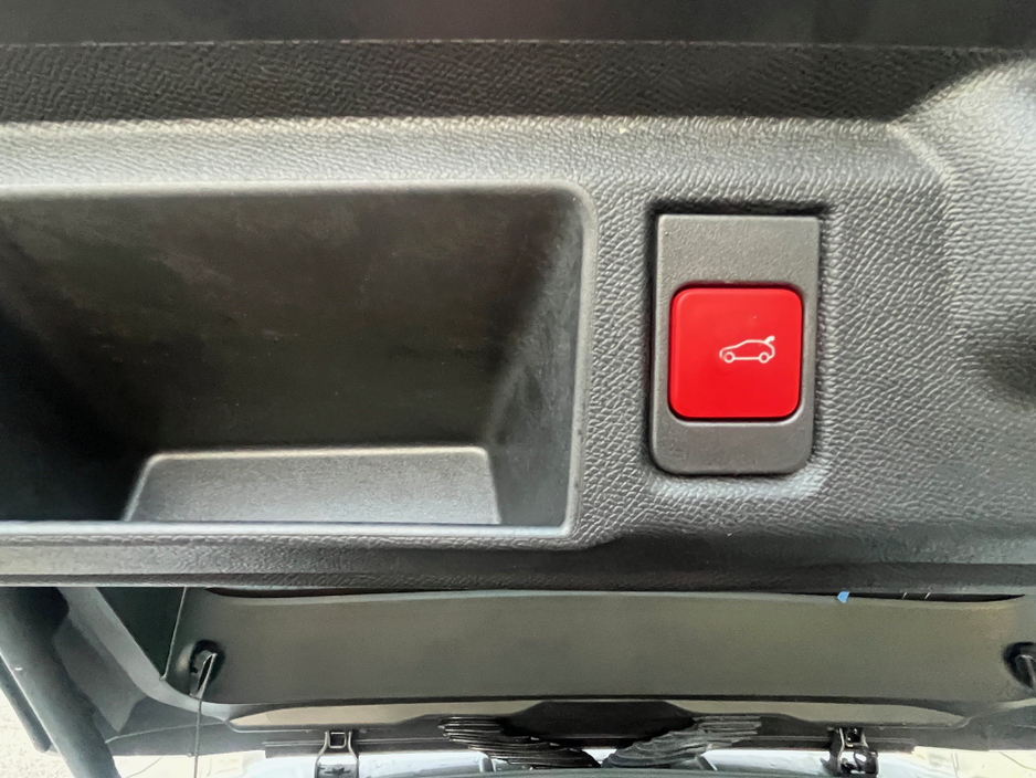 2026 Opel Grandland - image 12