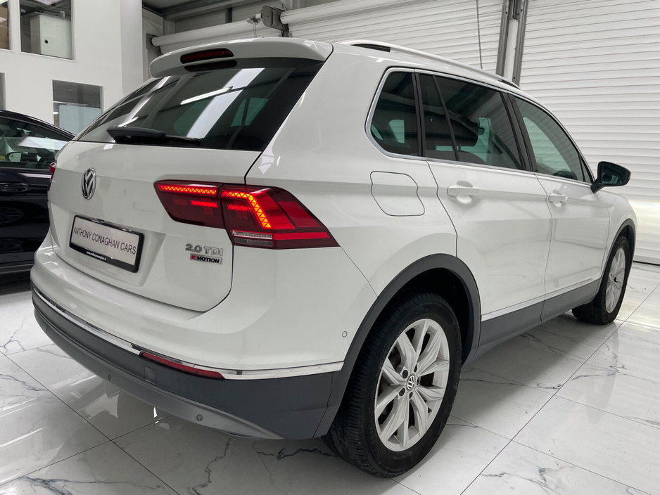 2019 Volkswagen Tiguan - image 9