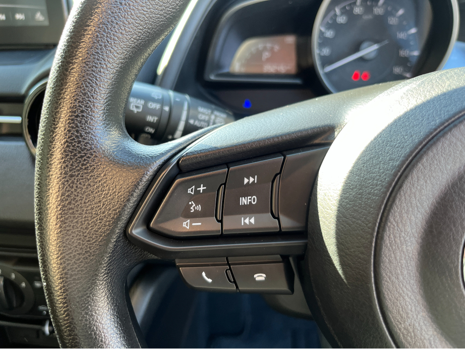 2020 Mazda Mazda2 - image 22