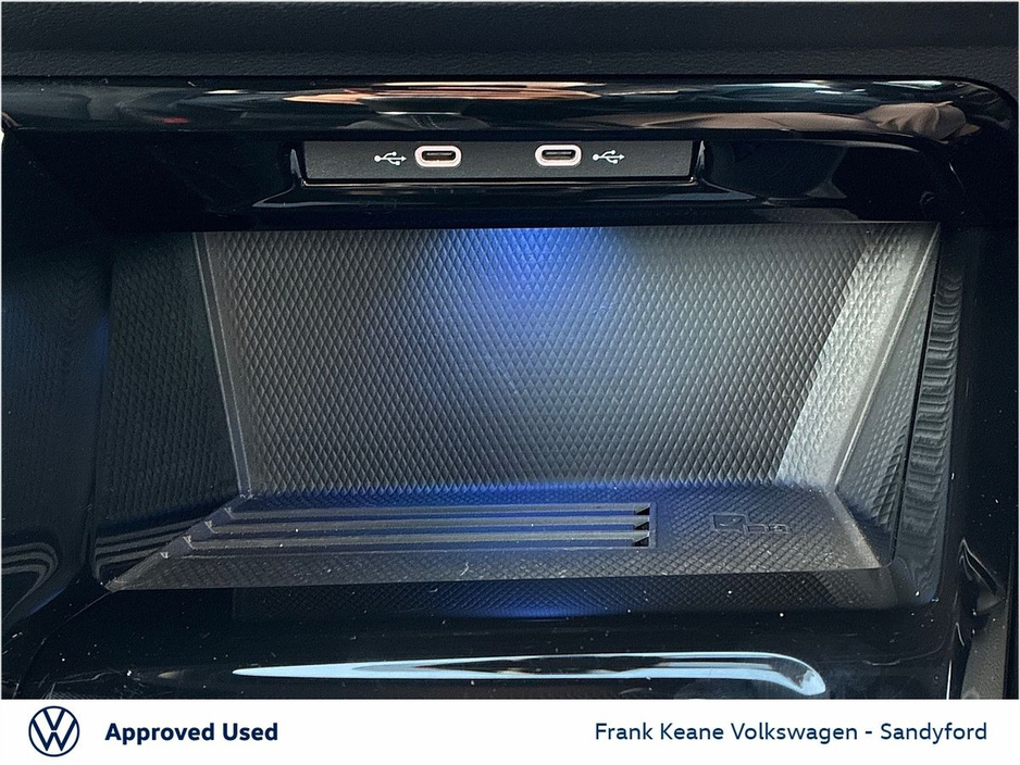 2025 Volkswagen Golf *R-LINE* 1.5TSI 150HP Manual @Frank Keane Volkswagen South Dublin €36,495