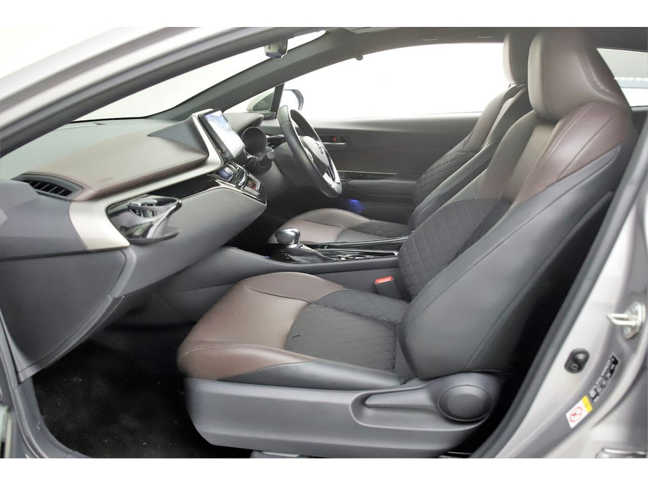 2019 Toyota C-HR 1.8 HYBRID *HALF LEATHER*REVERSE CAM*10"ANDROID CAR PLAYER* €21,490