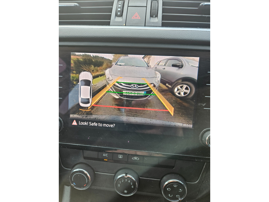 2019 Skoda Octavia - image 13