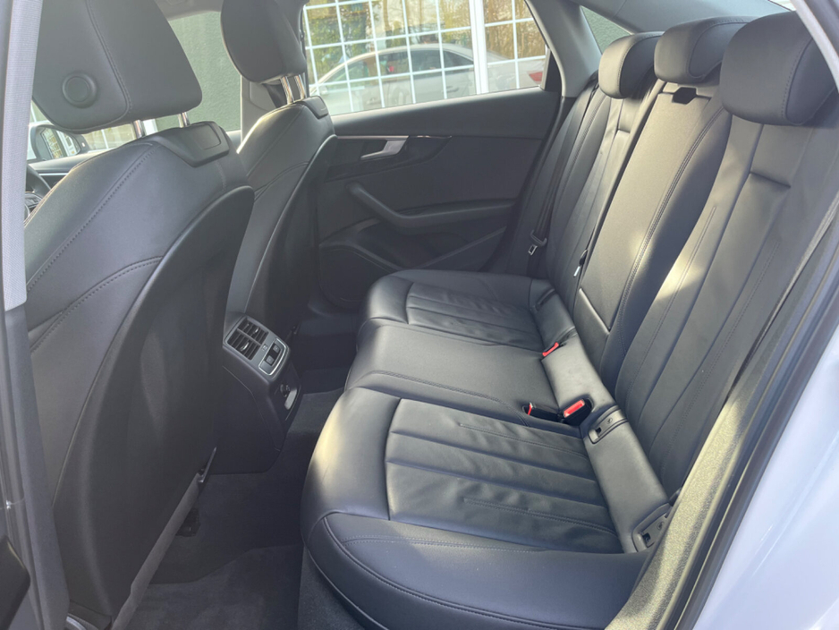 2024 Audi A4 35 TDI 163HP S Tronic SE €39,950