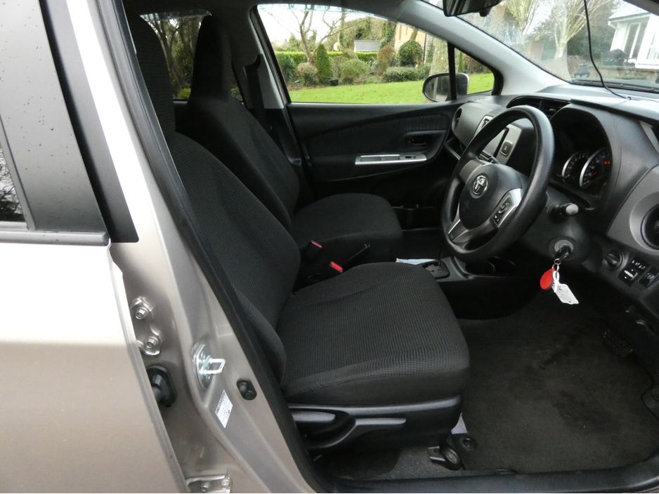 2016 Toyota Yaris 1.3 AUTO ONLY 52000 KM €10,450