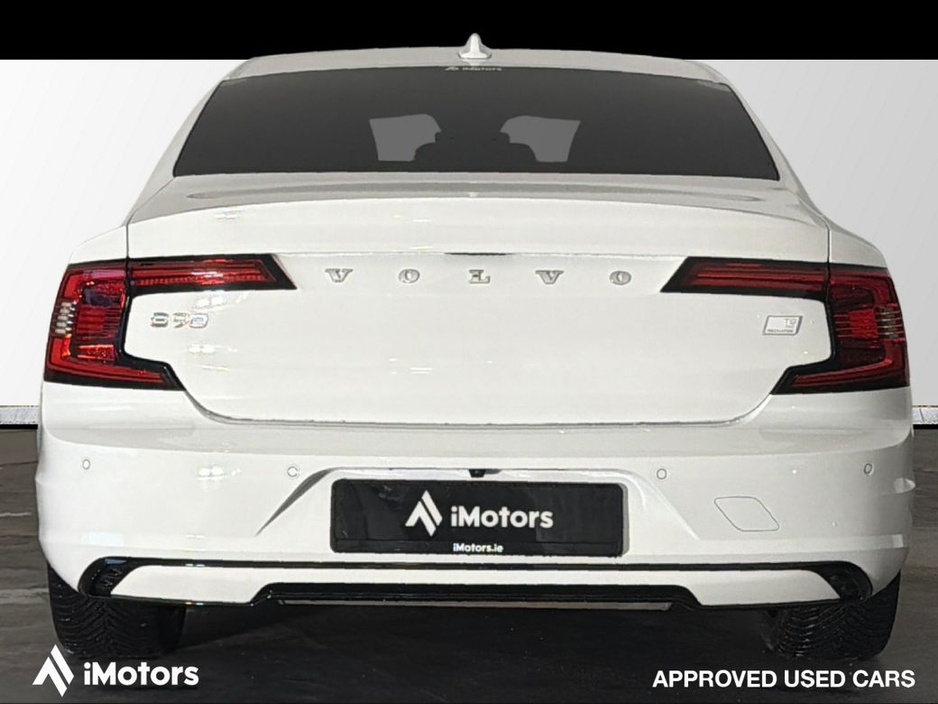 2022 Volvo S90 - image 4
