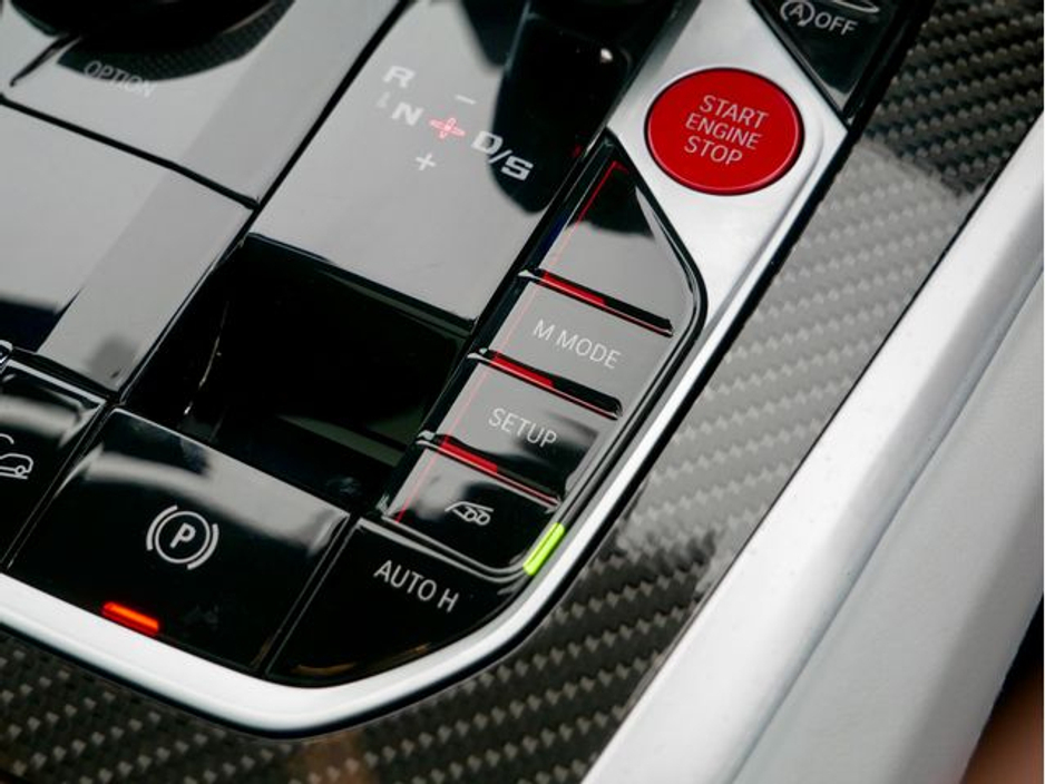 2022 BMW X5 - image 32