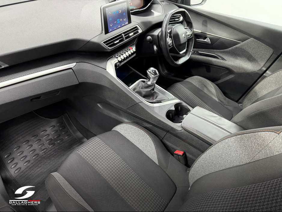 2017 Peugeot 3008 - image 10