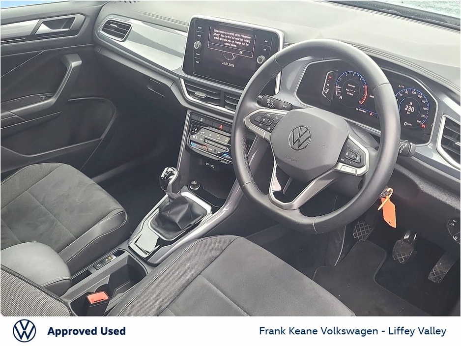 2023 Volkswagen T-Roc STYLE 1.0 TSI 110HP *ONE OWNER* *PETROL BLUE* *JOHANNESBURG ALLOYS* *REAR VIEW CAMERA* *ART VELOUR SEATS* *PCP AVAILABLE* €28,895