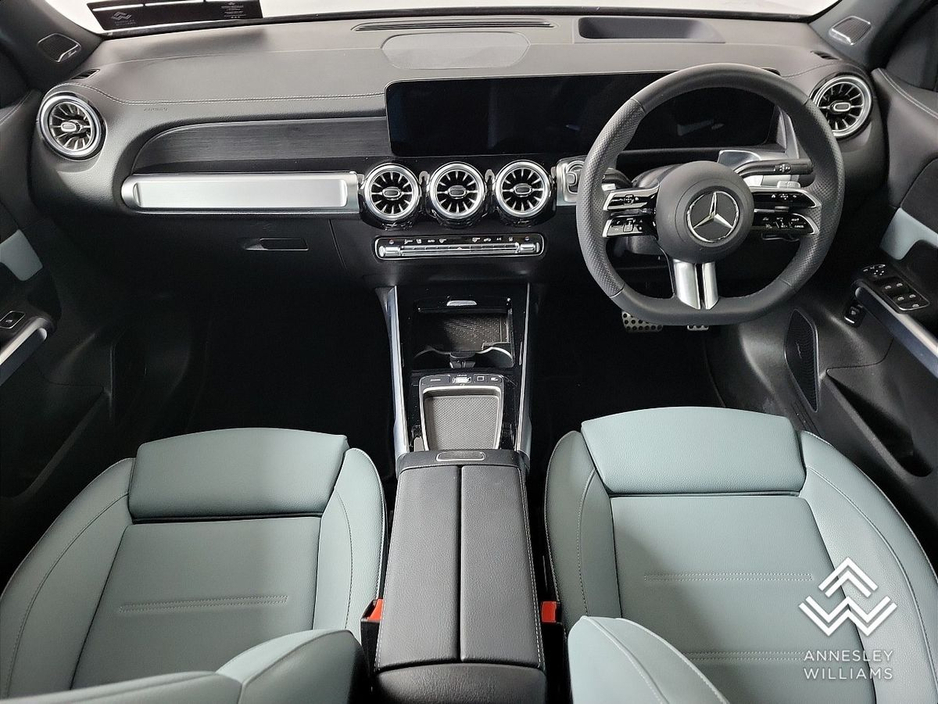 2025 Mercedes-Benz EQB - image 14