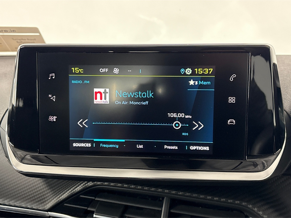 2022 Peugeot 2008 - image 18