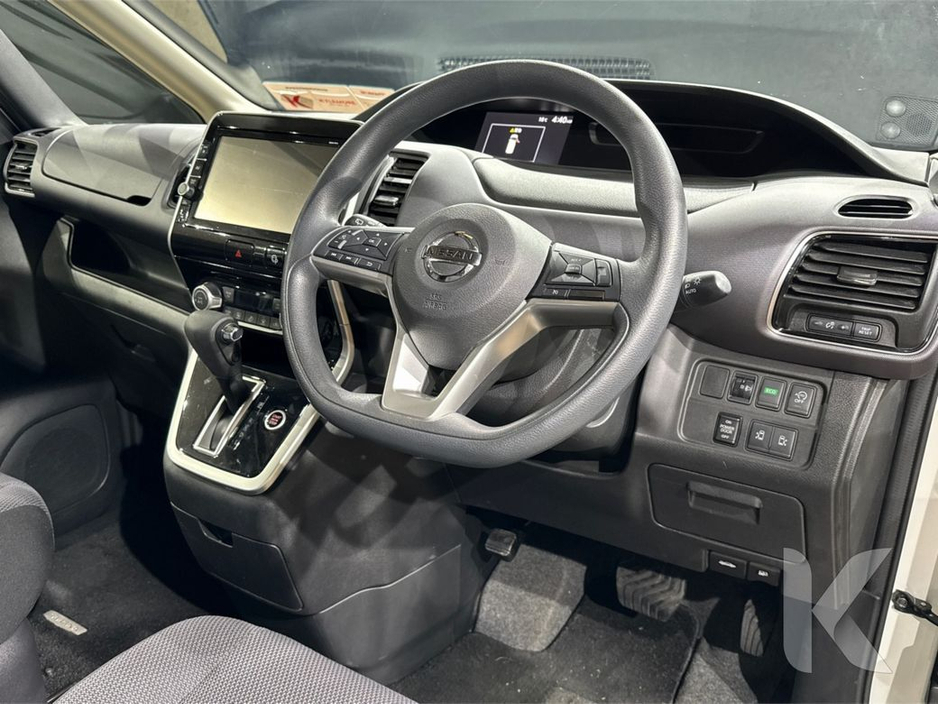 2018 Nissan Serena "8-SEATER" 2.0L HYBRID AUTOMATIC - CRUISE CONTROL - BLUETOOTH AUDIO - REVERSE CAMERA - POWER SLIDING DOORS €20,950