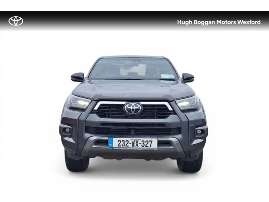 2023 Toyota Hilux - image 5