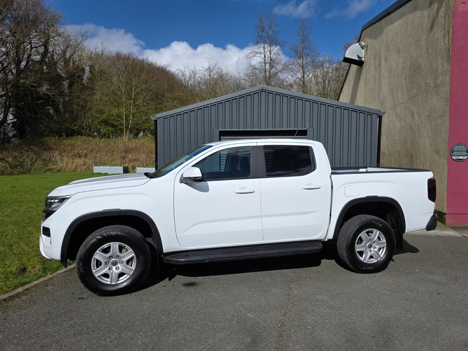 2025 Volkswagen Amarok - image 3