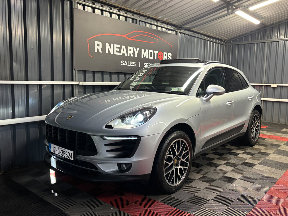 2017 Porsche Macan Macan S Diesel PDK €33,950