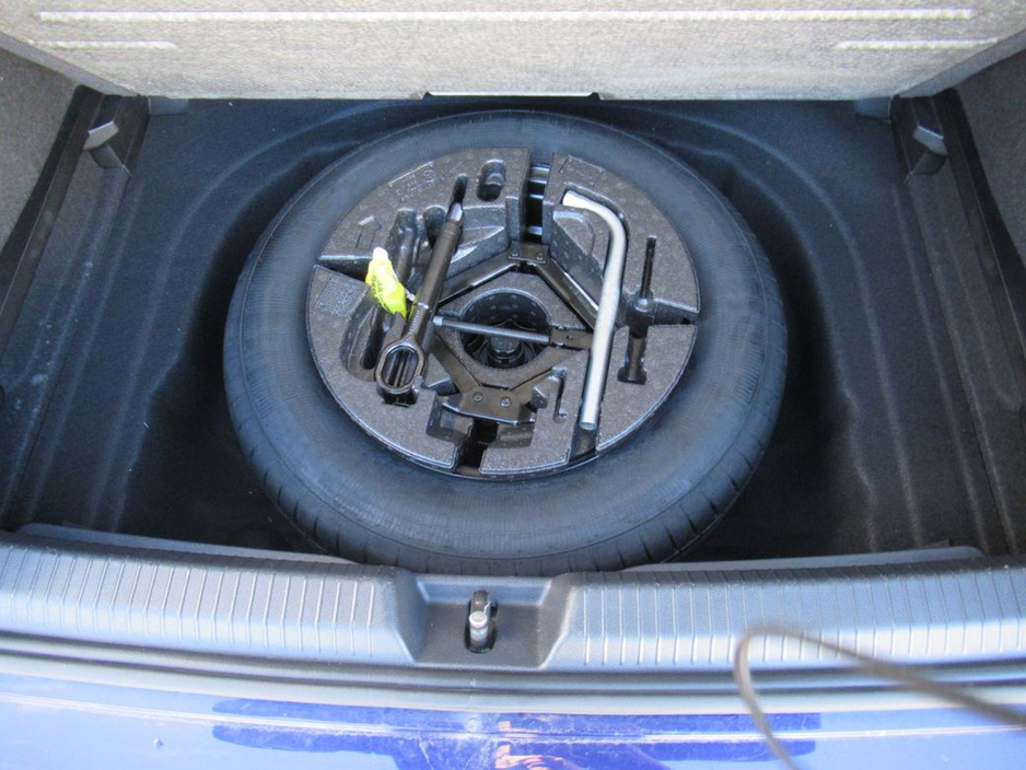 2024 Volkswagen Golf Life 2.0 TDI 115HP 5DR €30,940