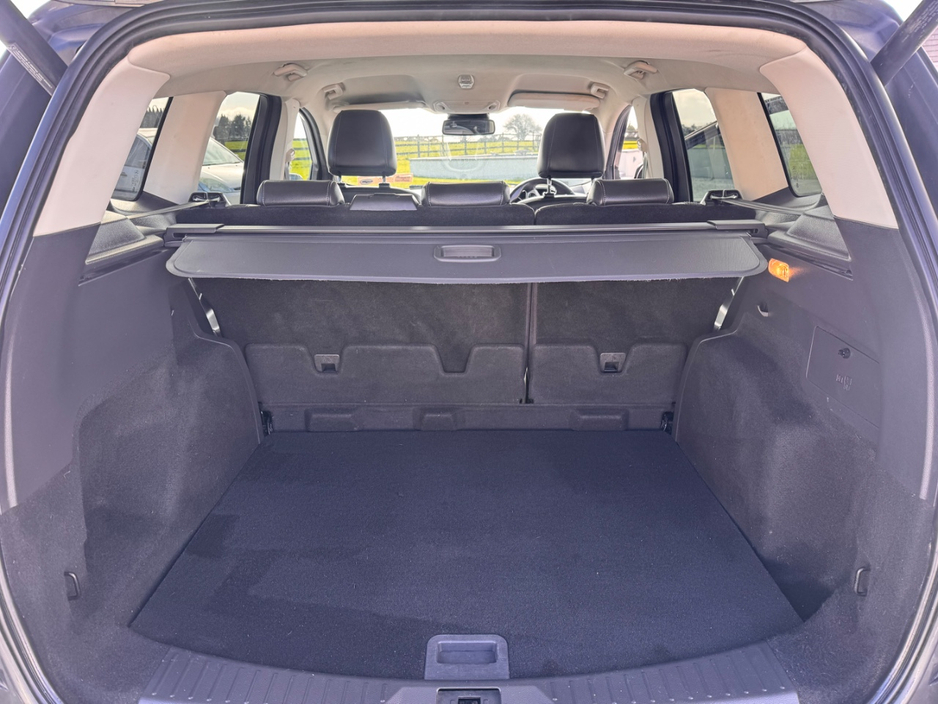 2016 Ford Kuga - image 10